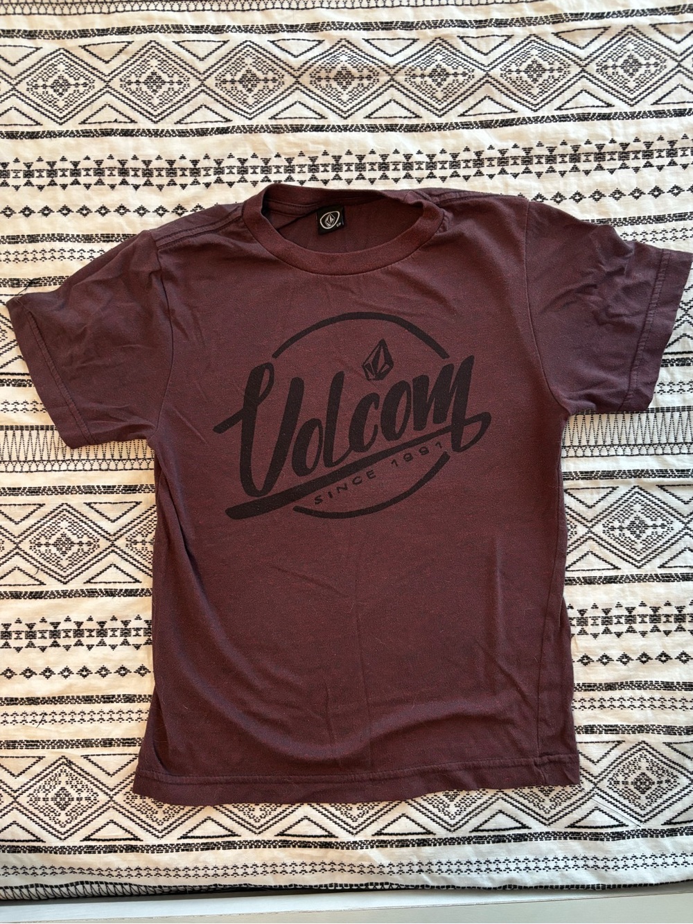 Volcom Vintage Women Girl Short Sleeve Logo Tee Skate Surf Snowboarding Brand
